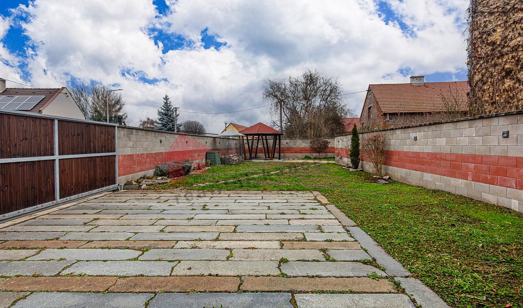Prodej domu 149 m² s pozemkem 408 m², Býkev – náhled fotky 21