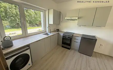 Pronájem bytu 1+1 30 m², Rasošky - Dolní Ples t. Vodní Ples, okres Náchod