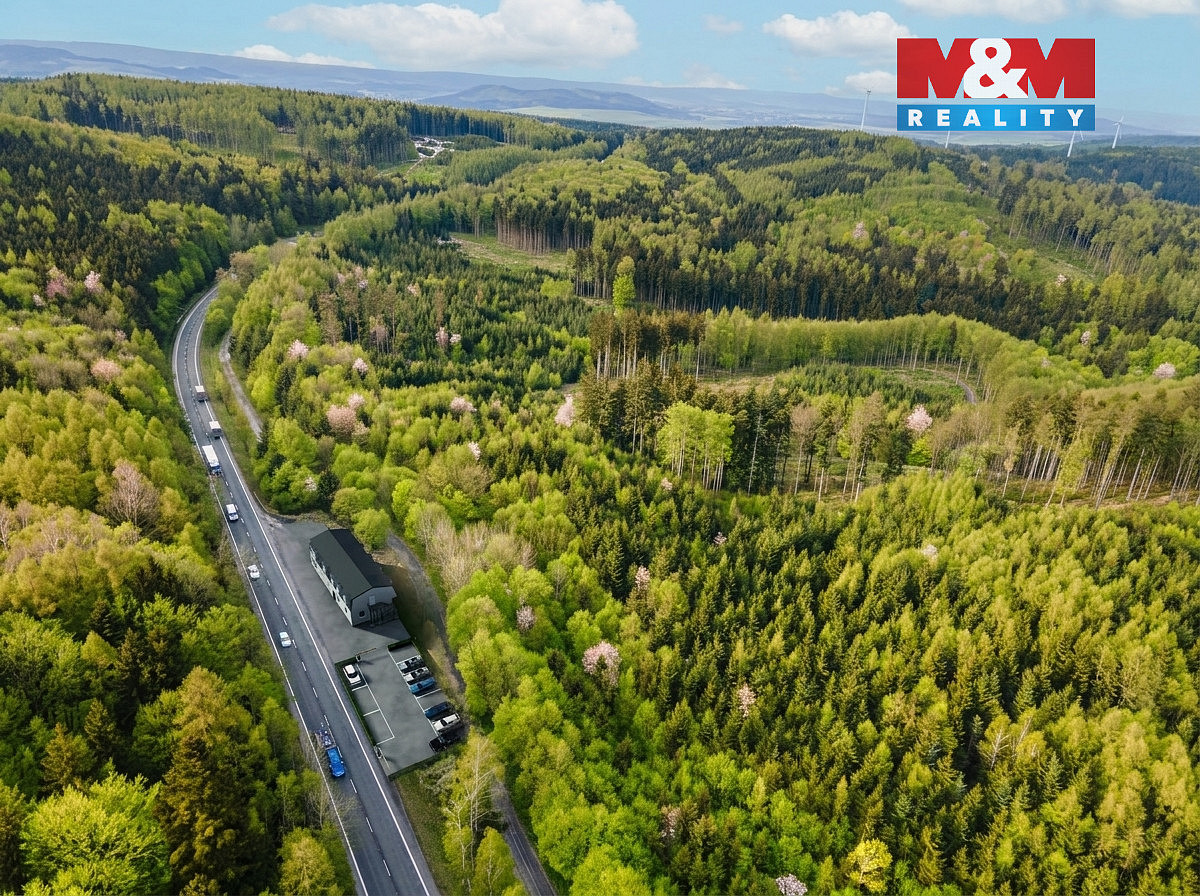 Prodej komerčního pozemku 900 m² – pohled 3
