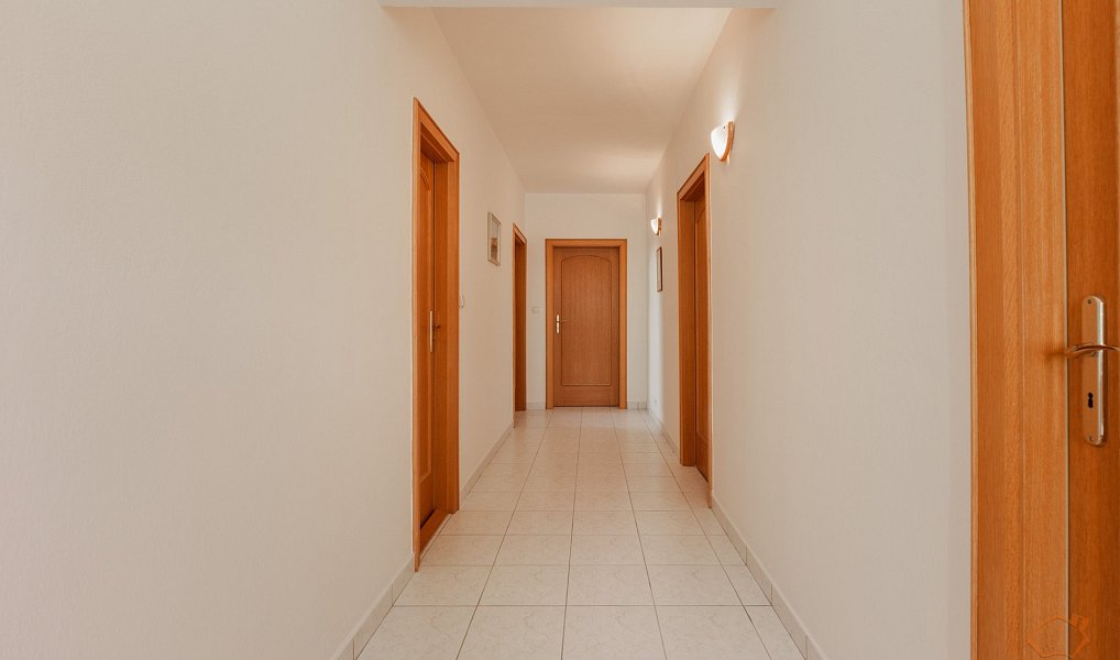 Prodej domu 470 m² s pozemkem 929 m², Luhačovice – náhled fotky 28