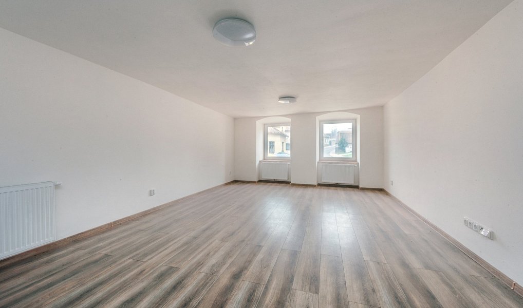 Prodej domu 105 m² s pozemkem 167 m², Chrast – náhled fotky 9