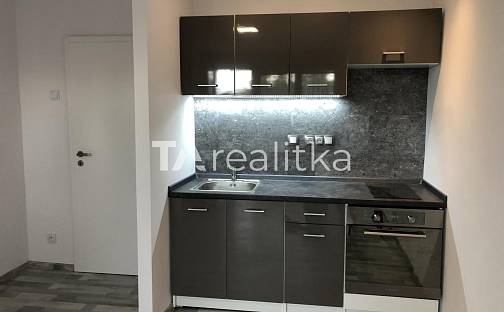Pronájem bytu 1+kk 32 m², Osvobození, Orlová - Lutyně, okres Karviná
