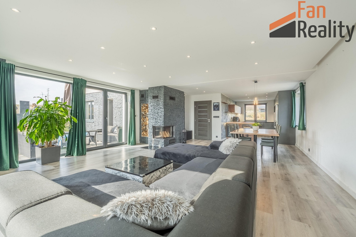 Prodej domu 210 m² s pozemkem 3 132 m² – fotografie 3