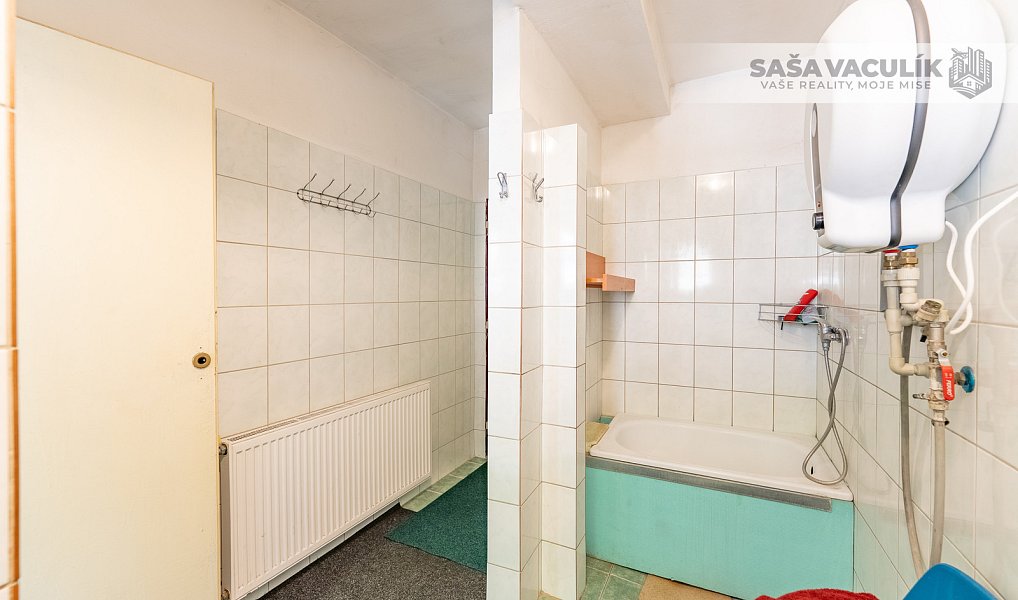 Prodej výrobních prostor 590 m², Vsetín – náhled fotky 20