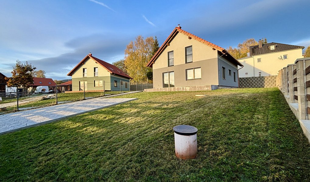 Prodej domu 152 m² s pozemkem 650 m², Horní Planá – náhled fotky 5