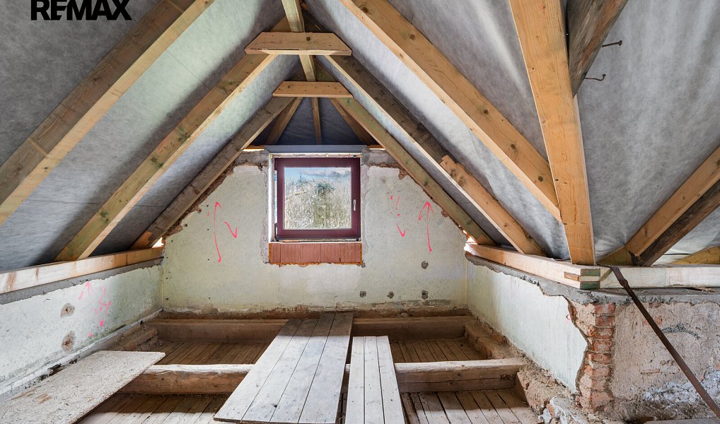 Prodej domu 204 m² s pozemkem 2 647 m², Krňany – náhled fotky 18