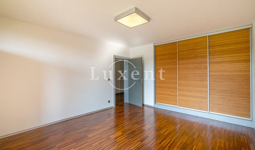 Prodej domu 261 m² s pozemkem 1 135 m², Tuchoměřice – náhled fotky 15