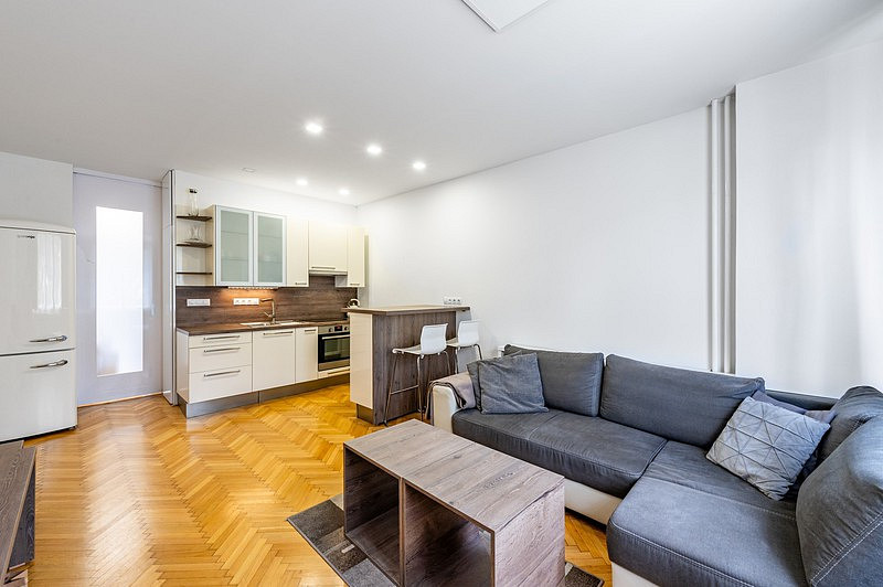 Pronájem bytu 2+kk 58 m²