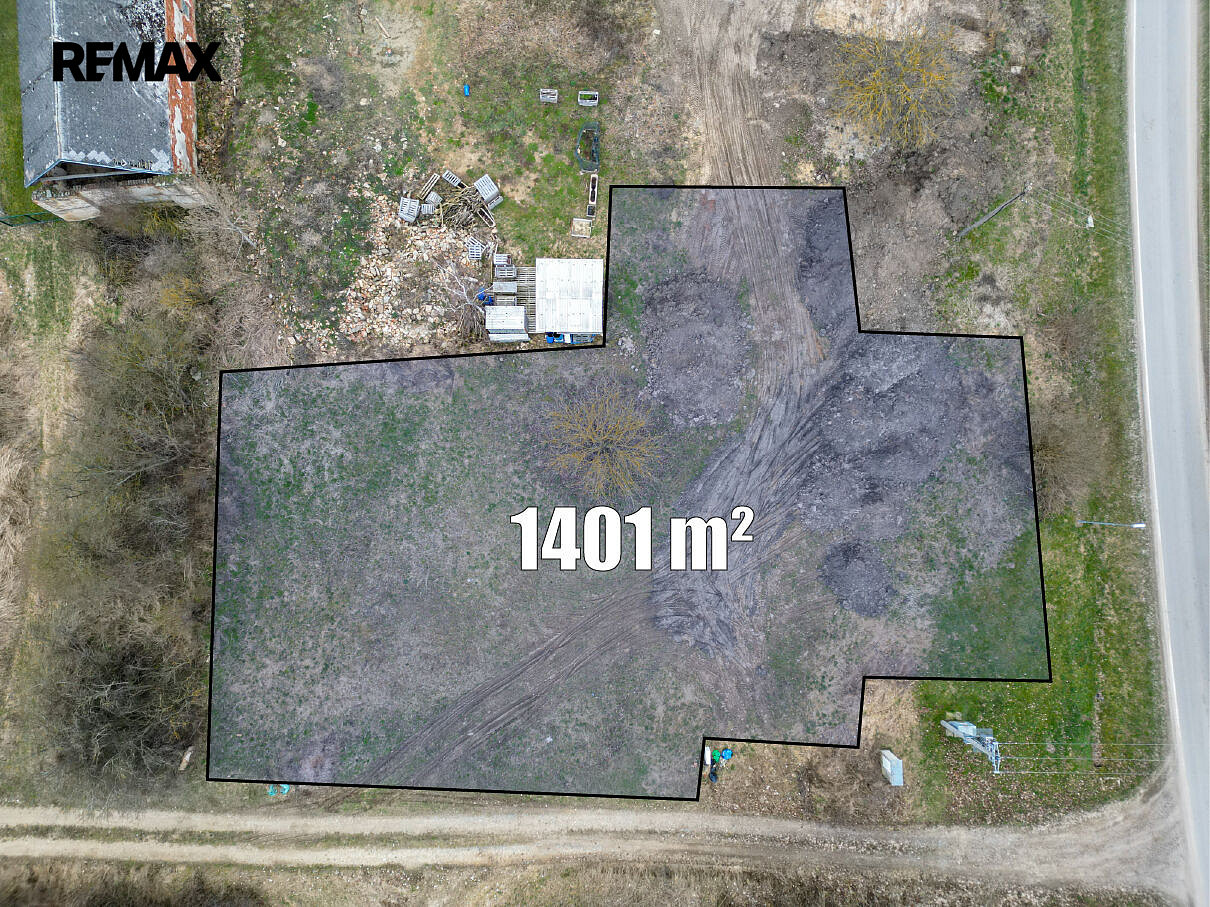 Prodej stavebního pozemku 1 401 m² – fotografie 4