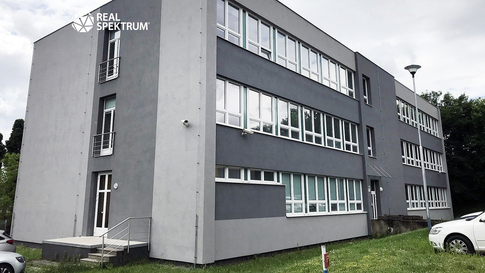 Pronájem kanceláře 473 m² – fotografie 5