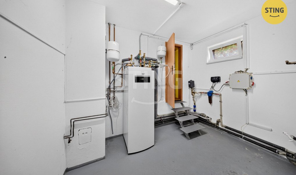 Prodej domu 225 m² s pozemkem 2 141 m², Rožnov pod Radhoštěm – náhled fotky 18