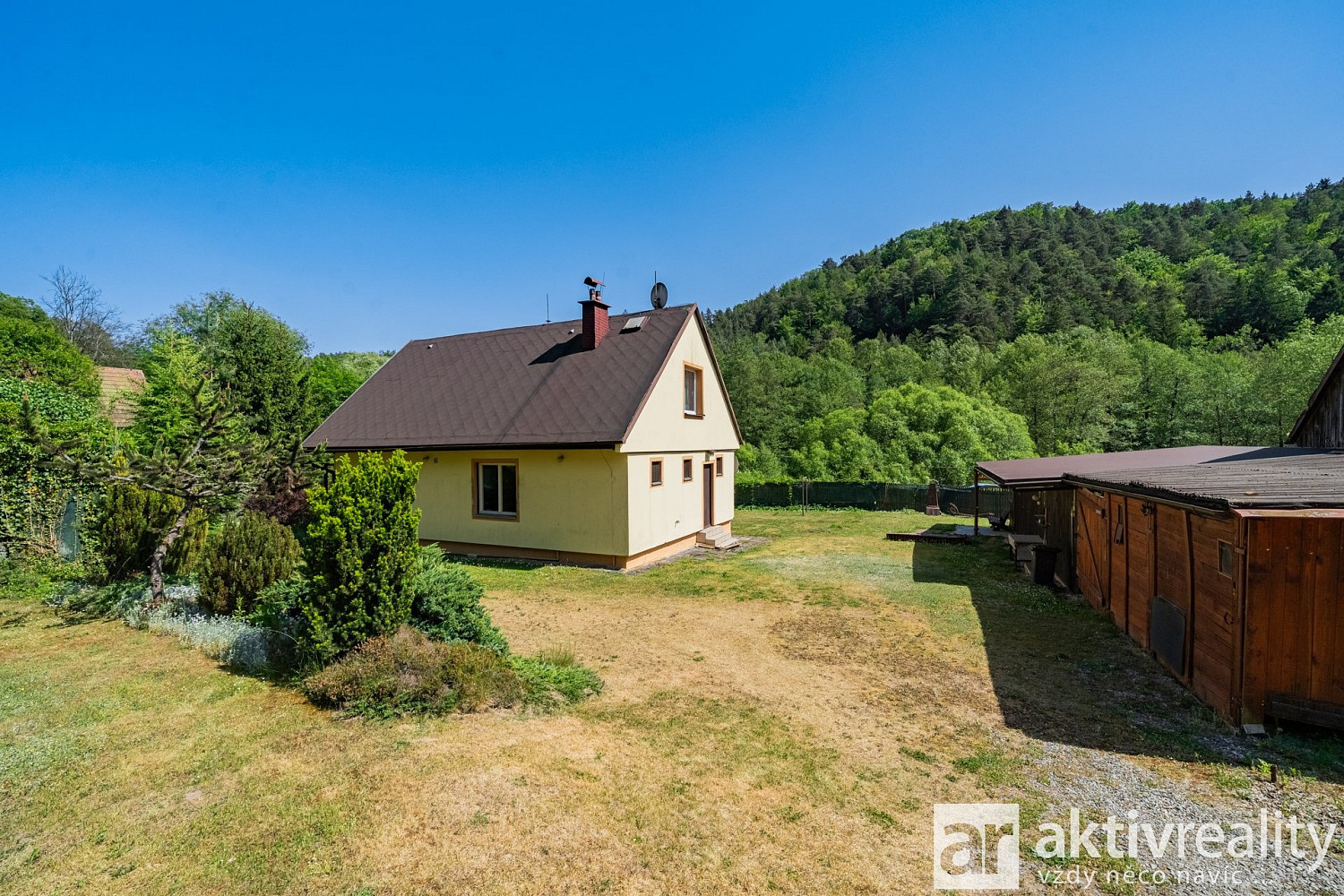 Prodej domu 150 m² s pozemkem 1 261 m²