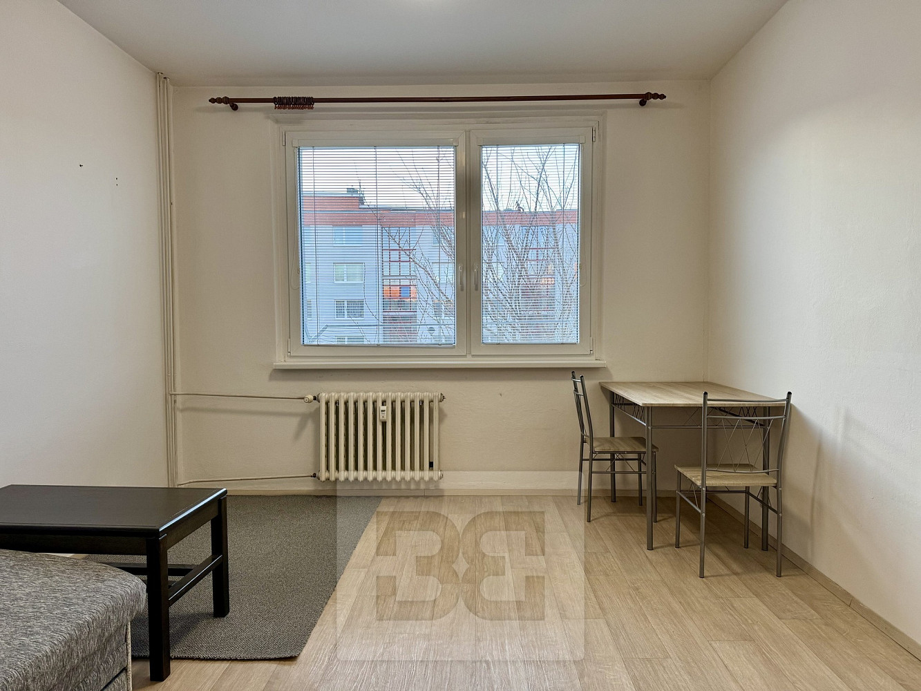 Pronájem bytu 2+kk 36 m² – pohled 4
