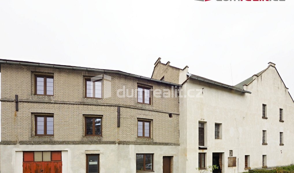 Prodej výrobních prostor 2 000 m², Mšeno – náhled fotky 7