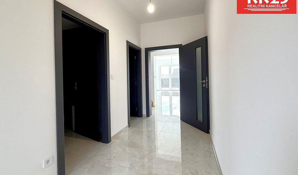 Prodej domu 200 m² s pozemkem 510 m², Velká Hleďsebe – náhled fotky 18