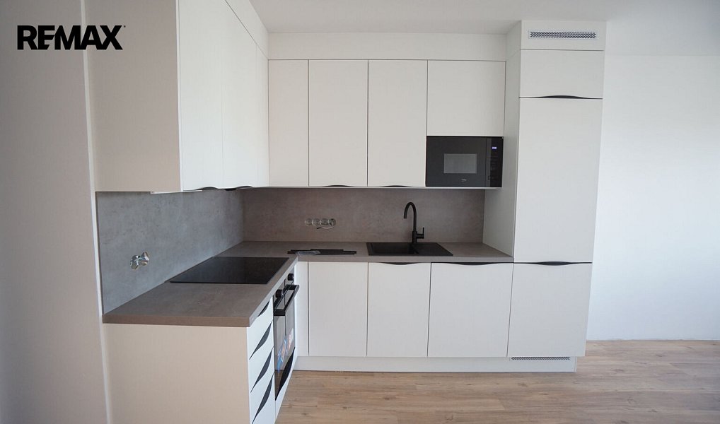 Pronájem bytu 2+kk 47 m², Praha – náhled fotky 2