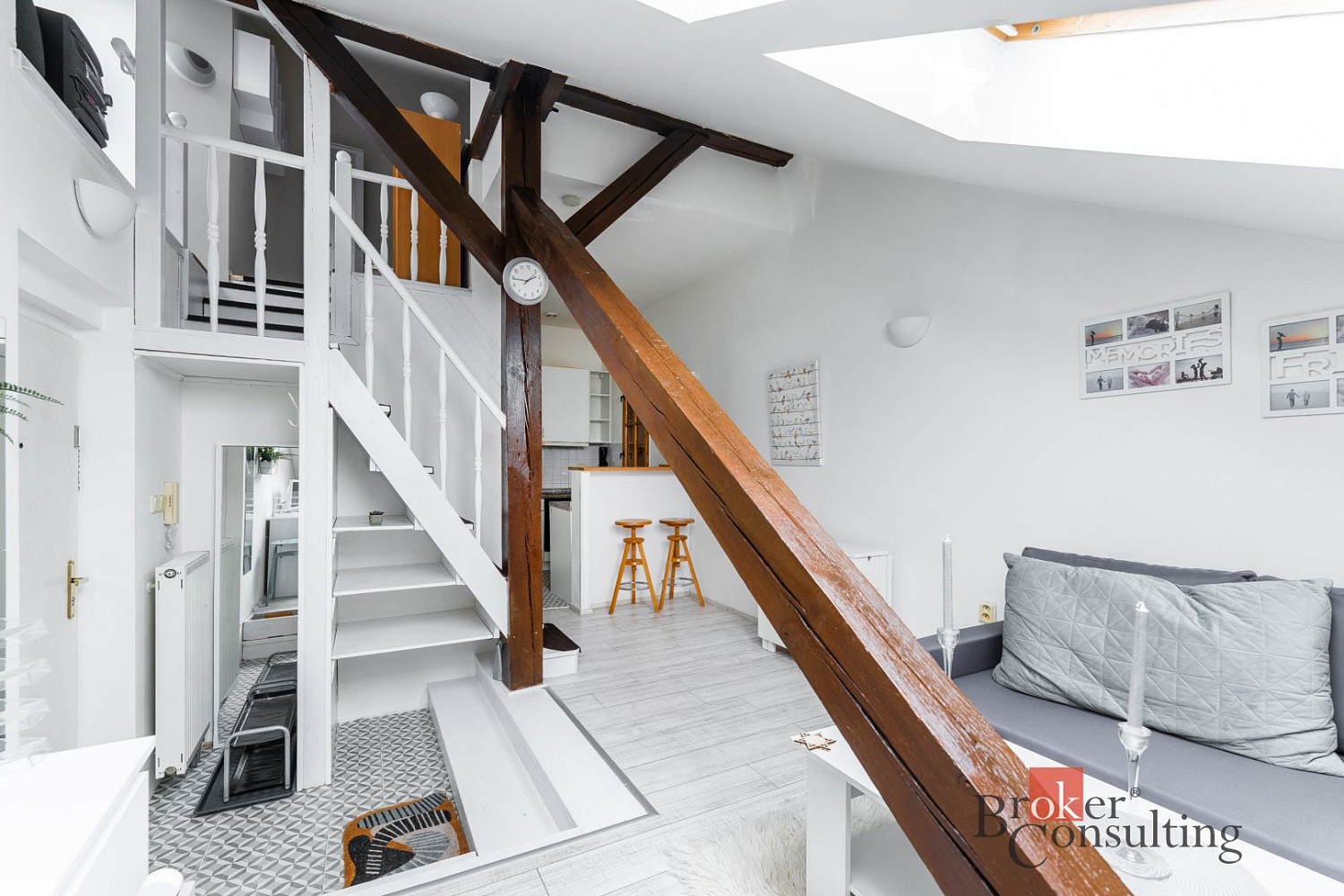 Pronájem bytu 1+kk 26 m² – fotografie 3