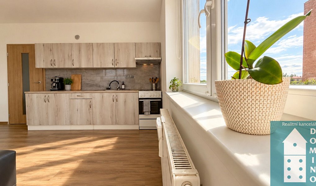 Pronájem bytu 2+kk 53 m², Chropyně – náhled fotky 2