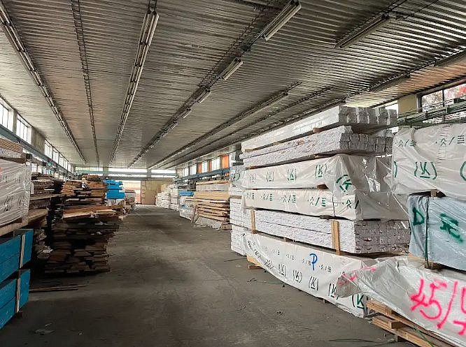 Pronájem skladovacích prostor 1 000 m² – fotografie 2