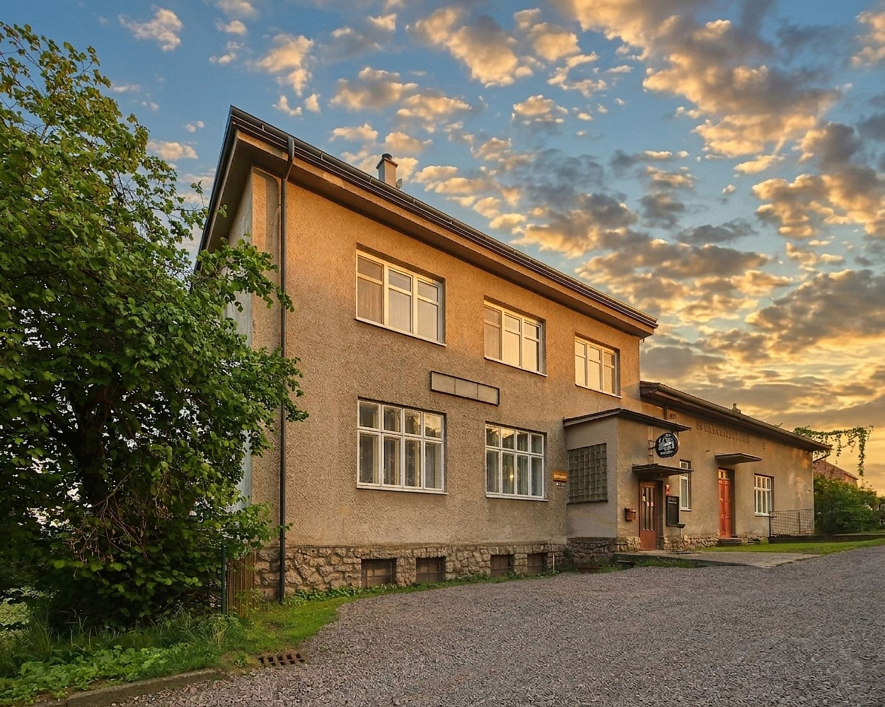 Prodej domu 600 m² s pozemkem 940 m² – fotografie 2