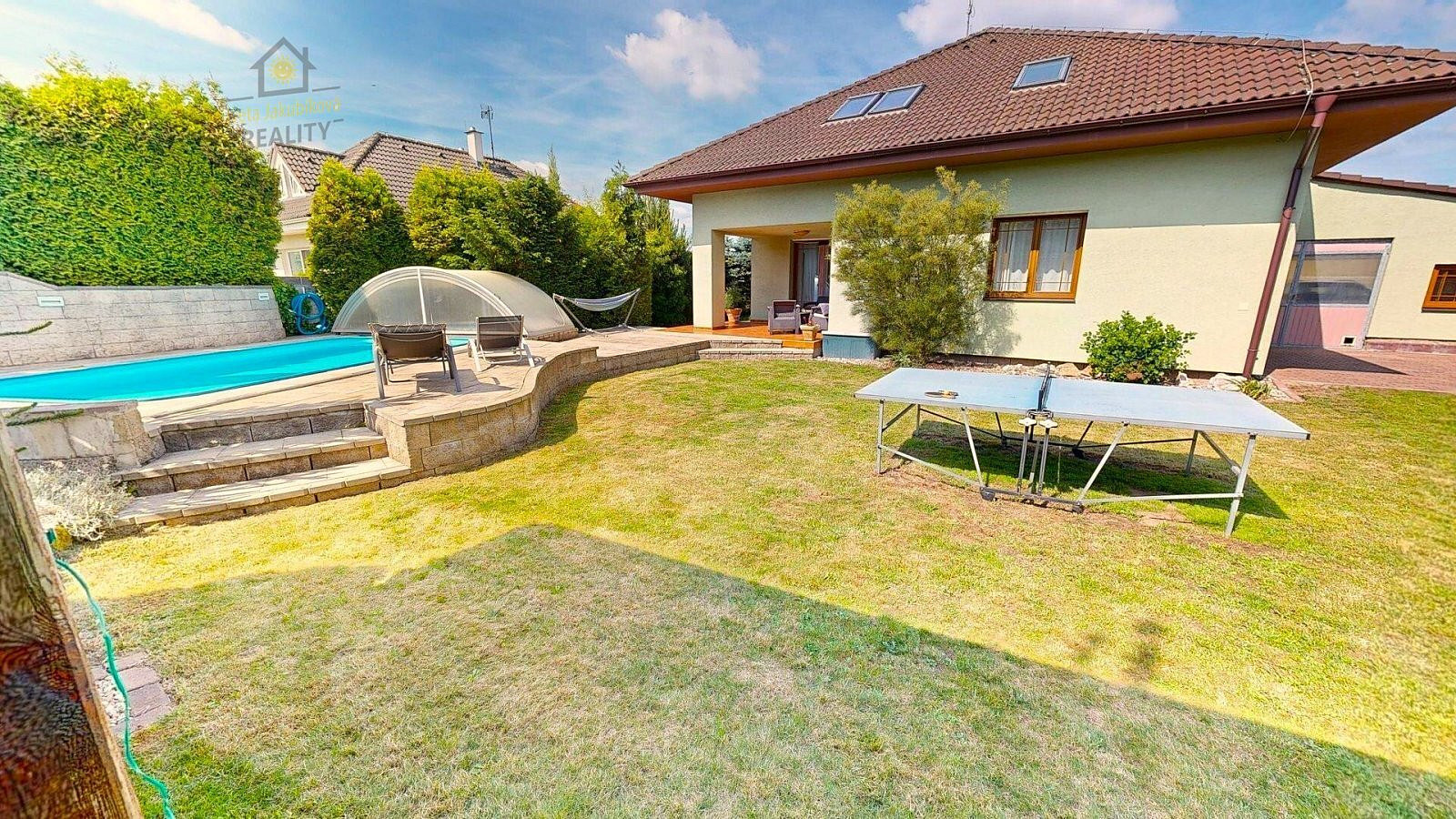 Prodej domu 220 m² s pozemkem 842 m² – fotografie 4