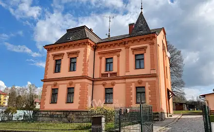Prodej domu 434 m² s pozemkem 2 176 m², Nádražní, Jilemnice, okres Semily