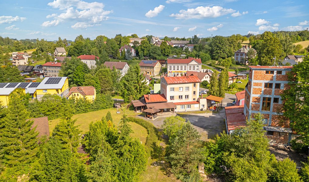 Prodej komerčního objektu (jiného typu) 371 m², Jesenný – náhled fotky 8