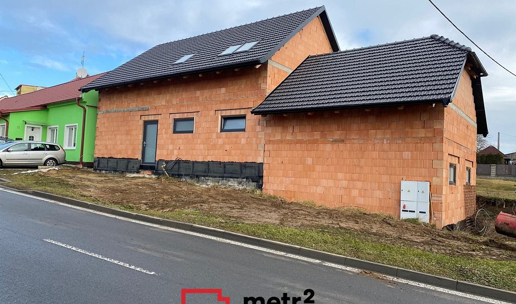Prodej domu 174 m² s pozemkem 298 m², Kozlany – náhled fotky 2
