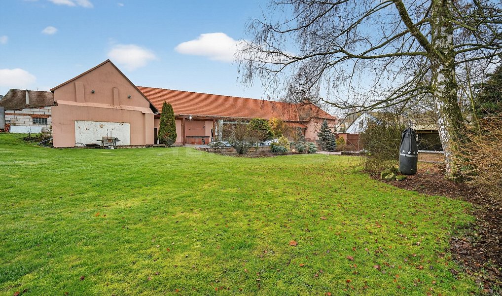 Prodej domu 280 m² s pozemkem 2 085 m², Chotíkov – náhled fotky 54
