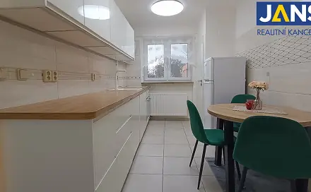 Pronájem bytu 2+1 63 m², Sv. Ducha, Krnov - Pod Bezručovým vrchem, okres Bruntál