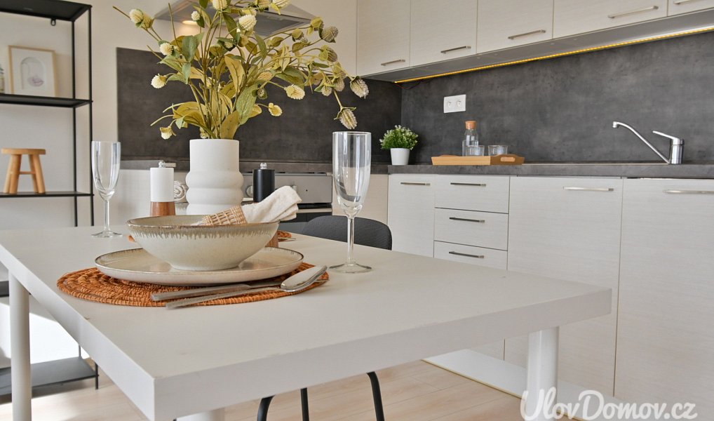 Prodej bytu 1+kk 33 m², Praha – náhled fotky 5