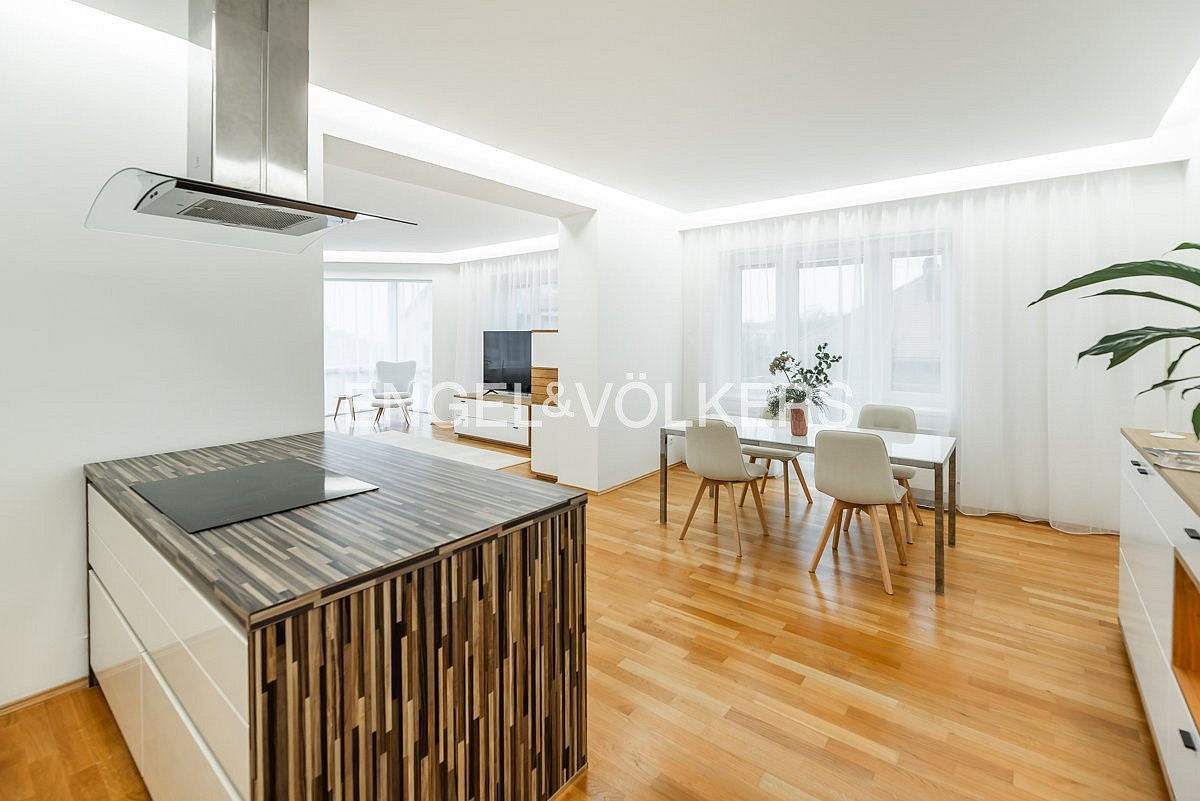 Pronájem bytu 2+kk 90 m² — photo 3