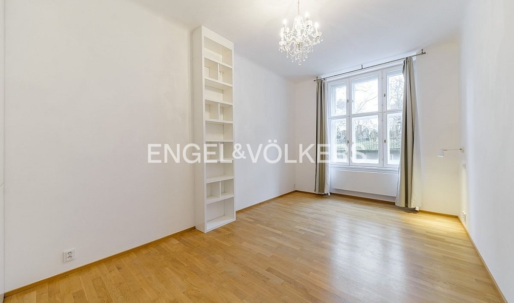 Pronájem bytu 3+kk 137 m², Praha – náhled fotky 8