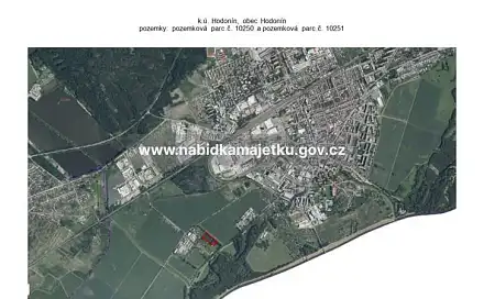 Prodej pozemku 15 621 m², Hodonín