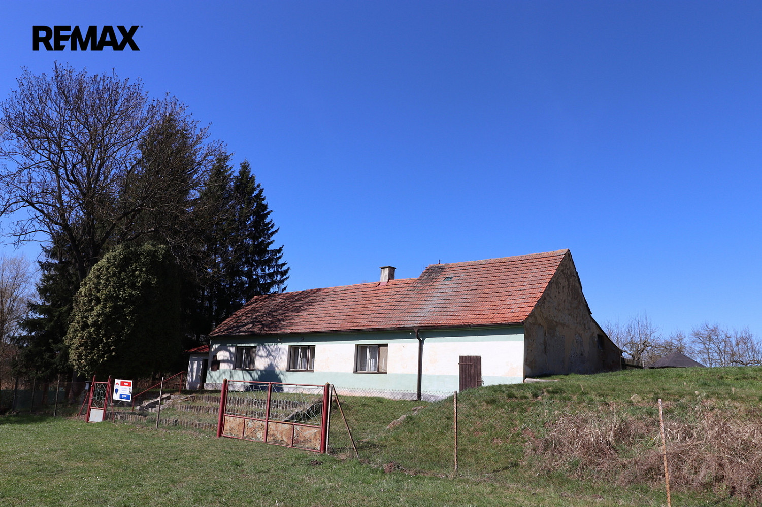 Prodej domu 90 m² s pozemkem 4 793 m²
