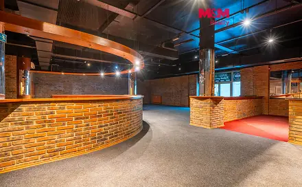 Pronájem obchodních prostor 324 m², Trnkovo náměstí, Praha 5 - Hlubočepy