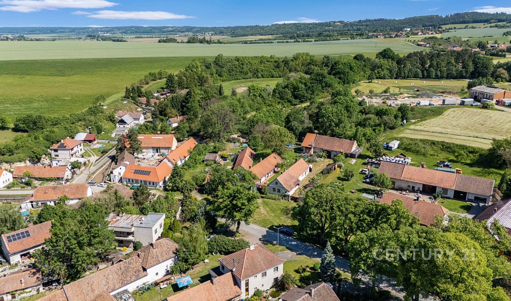 Prodej domu 142 m² s pozemkem 1 434 m², Bousov – náhled fotky 25