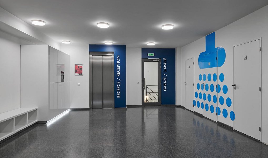 Pronájem kanceláře 400 m², Ořech – náhled fotky 8