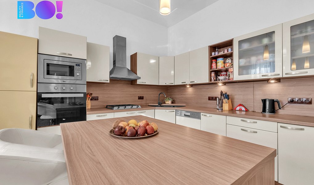 Prodej domu 239 m² s pozemkem 667 m², Slatina nad Úpou – náhled fotky 2