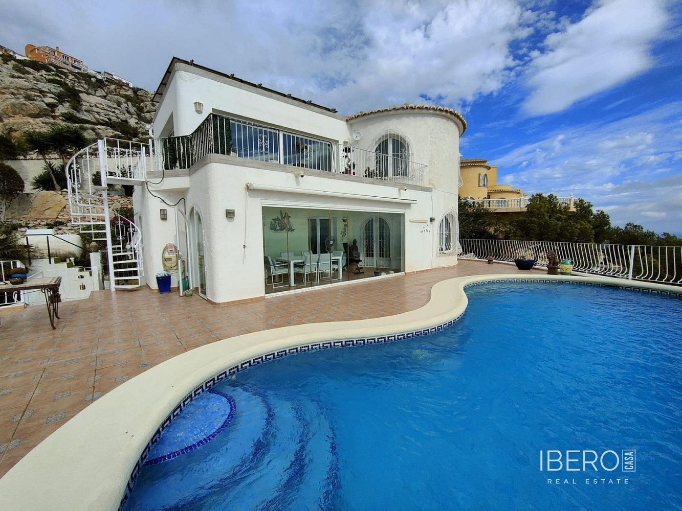 Prodej domu 209 m² s pozemkem 1 163 m² - Vista 2