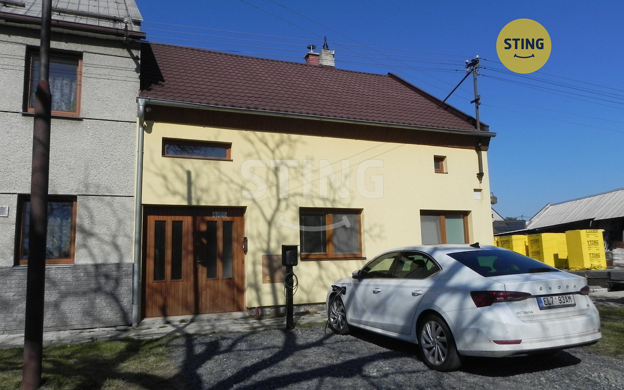 Dům, 200 m², pozemek 567 m²