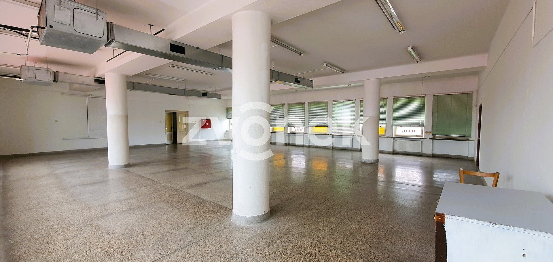 Pronájem obchodních prostor 212 m²