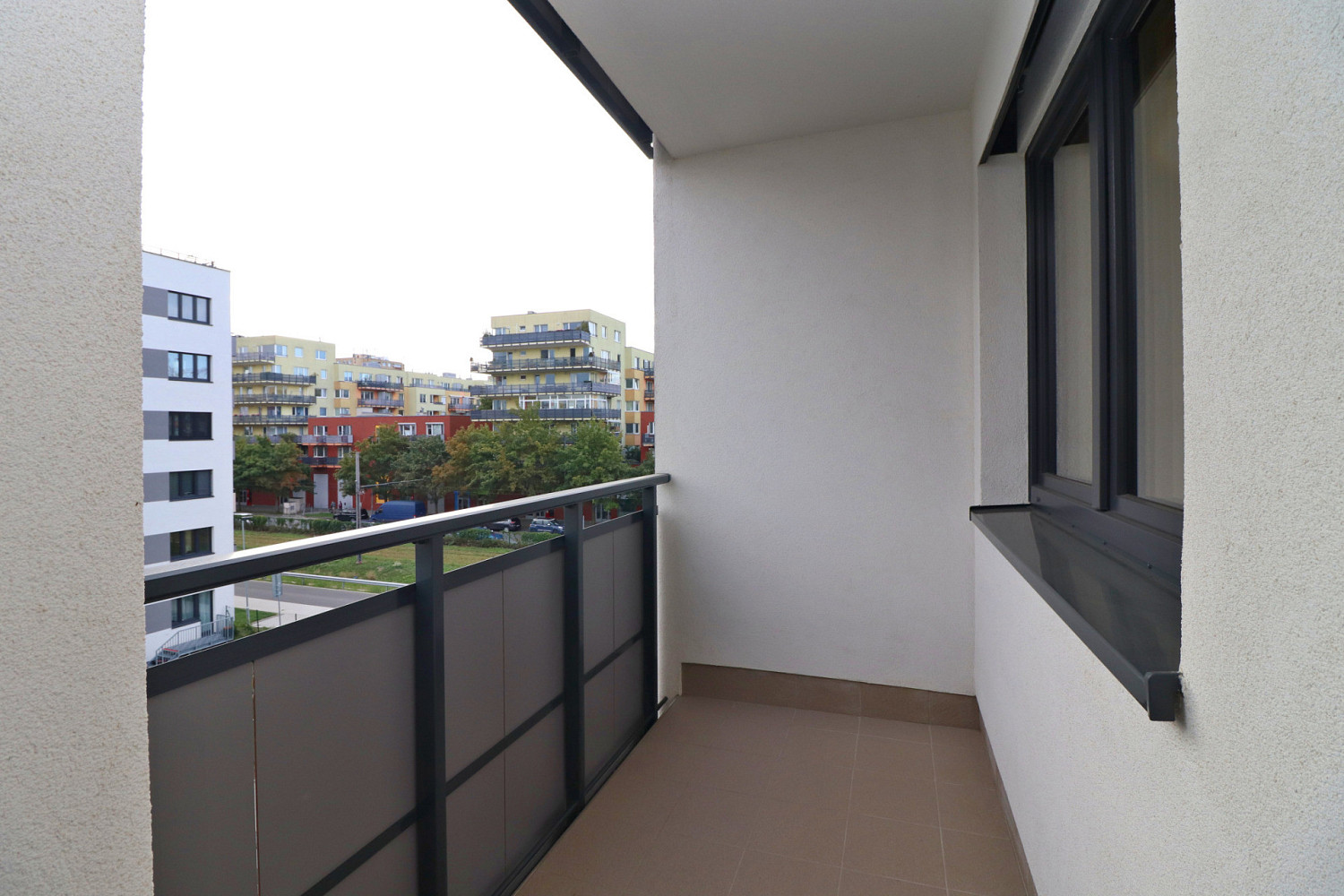 Pronájem bytu 2+kk 45 m² – fotografie 4