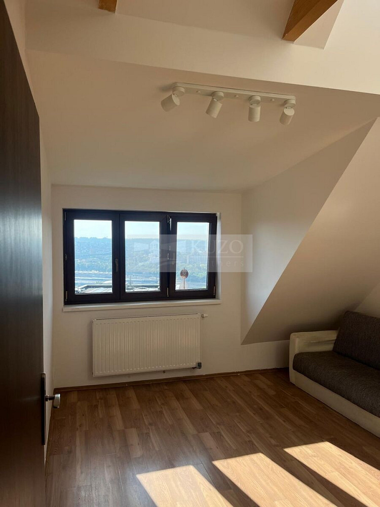 Pronájem bytu 2+kk 30 m² – fotografie 2