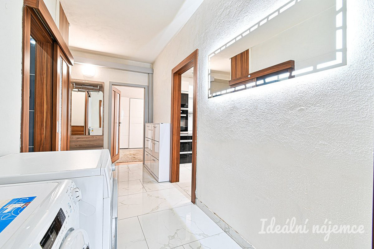 Pronájem bytu 2+1 74 m² – fotografie 4