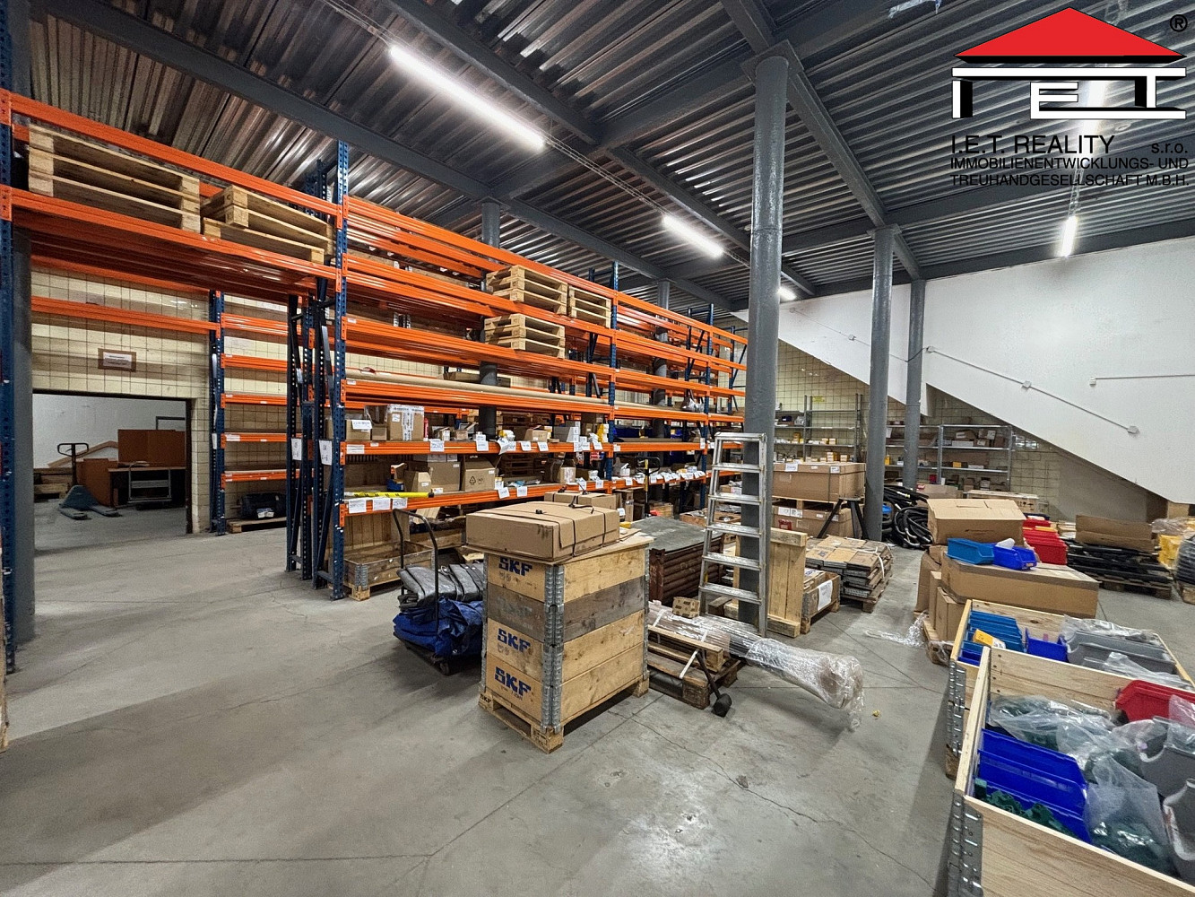 Pronájem skladovacích prostor 1 415 m² — photo 2