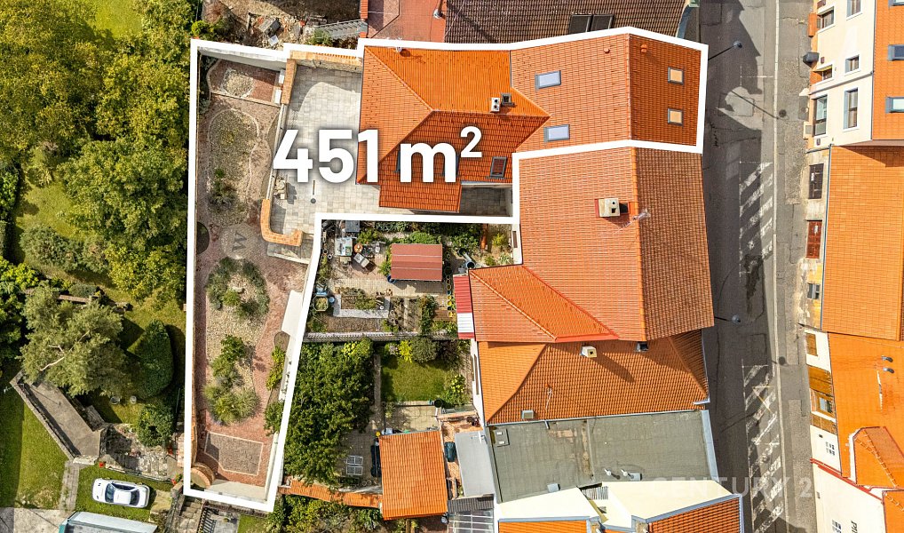 Prodej nájemního domu, činžáku 370 m², Slaný – náhled fotky 44