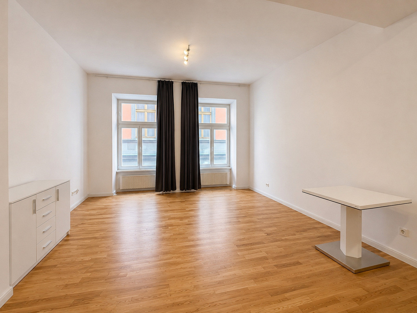 Prodej bytu 1+kk 44 m² – fotografie 2