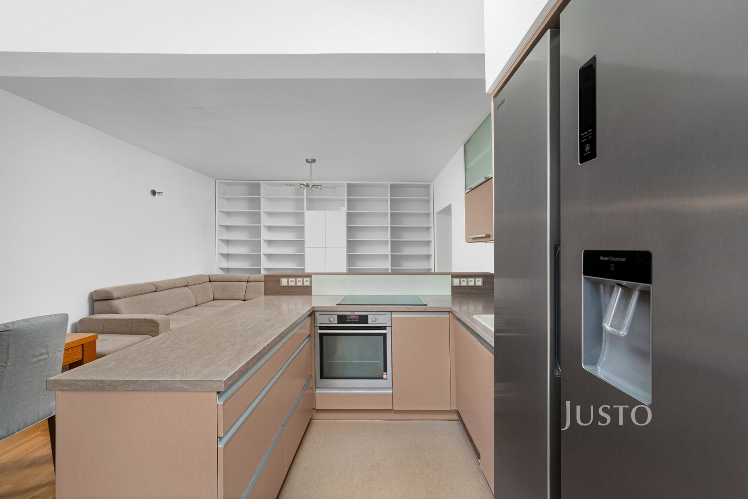 Pronájem bytu 3+kk 81 m² – fotografie 3