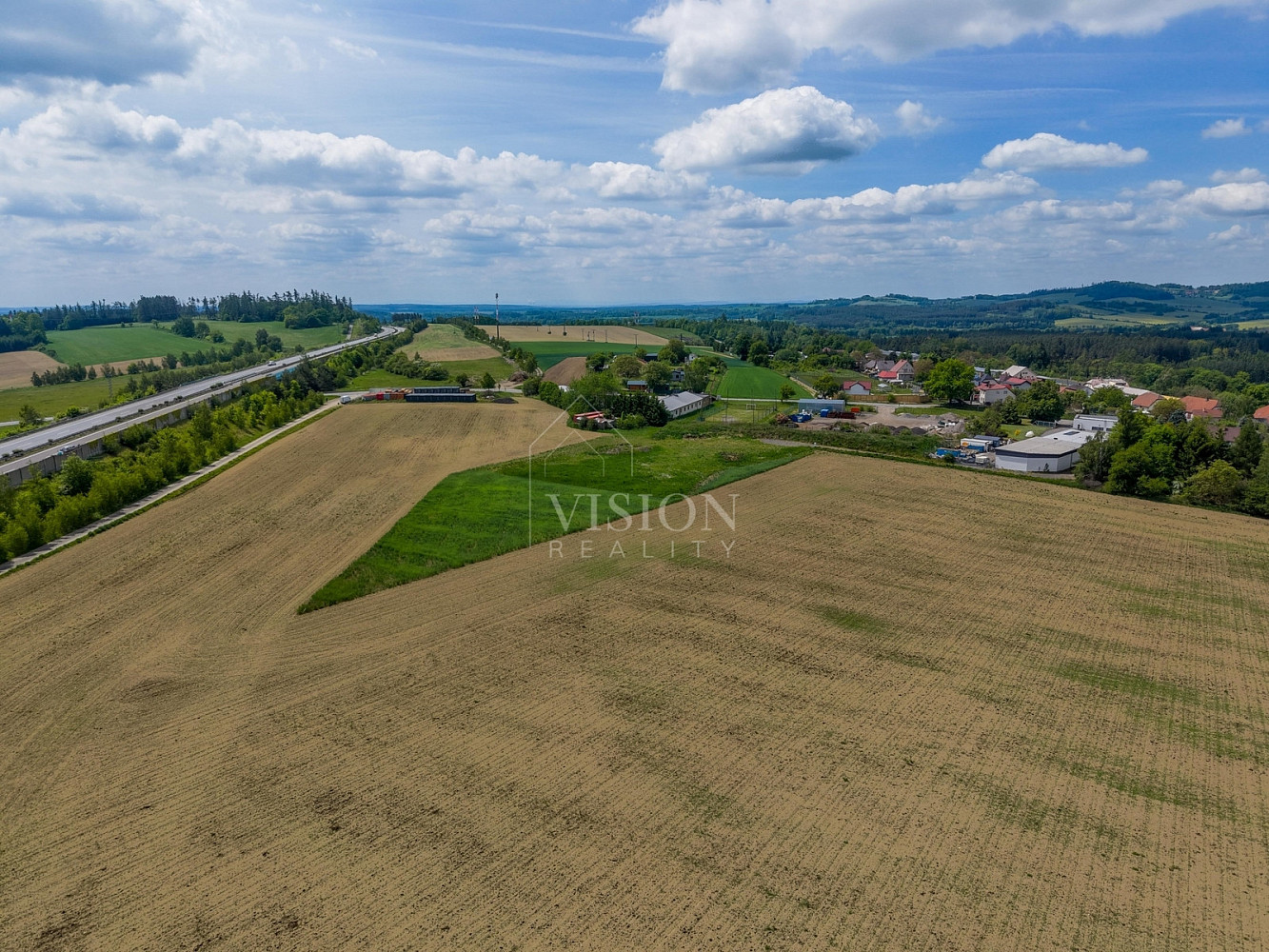 Prodej komerčního pozemku 6 770 m² – fotografie 2